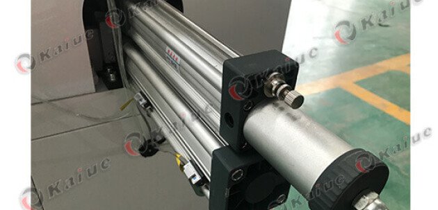 Automatic Corner Connector Cutting Saw 450 Details 1